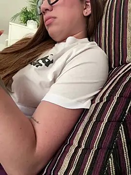 Almasexy69 online show from March 11, 2026, 4:23 pm