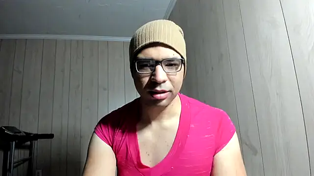 Snapshot of NaturalBeautyQueen chatting on January 18, 2026, 8:56 pm NaturalBeautyQueen online show from January 18, 2026, 8:56 pm