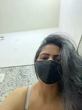 Snapshot of SashaPatel chatting on June 19, 2026, 1:33 am SashaPatel online show from June 19, 2026, 1:33 am