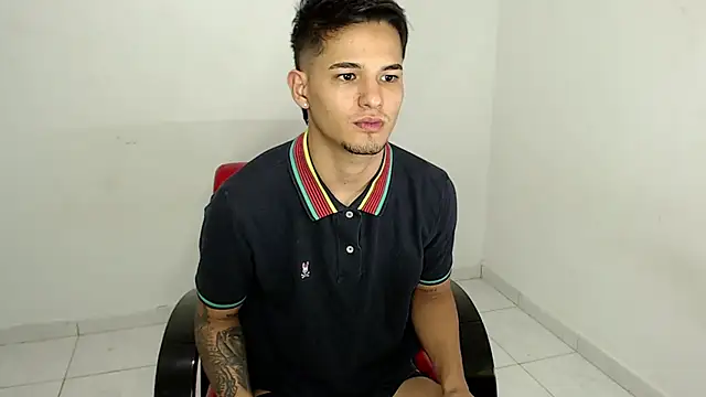 Alex mojica online show from March 7, 2026, 6:42 am