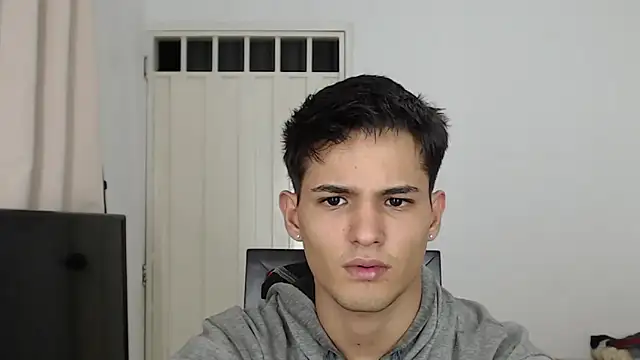 Snapshot of Alex_mojica chatting on November 11, 2025, 5:35 am Alex mojica online show from November 11, 2025, 5:35 am