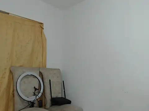 Alex mojica online show from March 25, 2026, 11:20 am