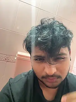 Snapshot of Kira_1413 chatting on February 26, 2026, 11:05 pm Kira 1413 online show from February 26, 2026, 11:05 pm