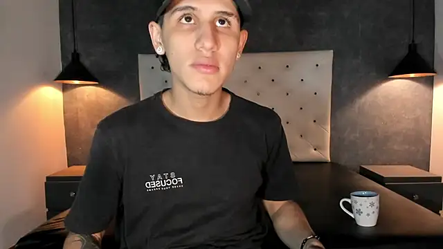  realwav online show from December 16, 2025, 8:40 am