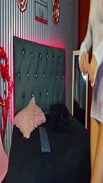 geminis milf online show from October 9, 2025, 6:52 pm