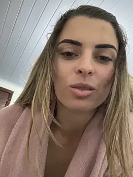 Snapshot of SweetGraciosa chatting on October 11, 2025, 3:40 am SweetGraciosa online show from October 11, 2025, 3:40 am