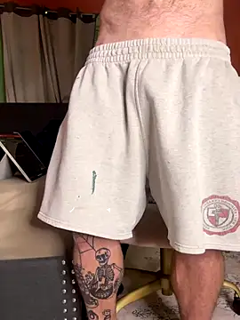 bearcub300 online show from October 7, 2025, 4:57 am