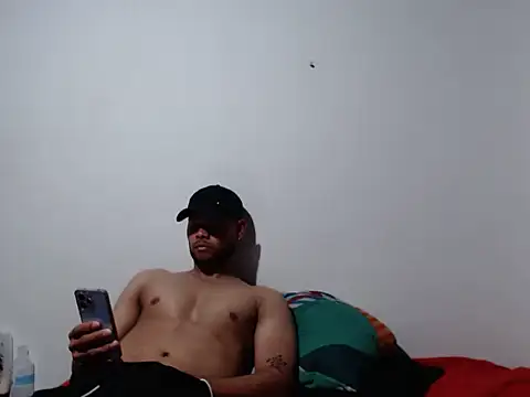 Snapshot of lukas_angelo chatting on October 3, 2025, 4:14 am lukas angelo online show from October 3, 2025, 4:14 am