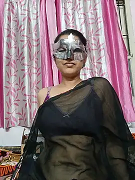 Snapshot of thanusi_2 chatting on June 22, 2026, 5:54 pm thanusi 2 online show from June 22, 2026, 5:54 pm