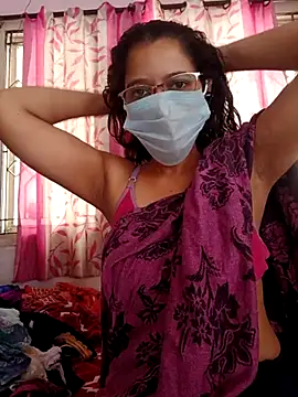 Snapshot of thanusi_2 chatting on July 6, 2026, 5:03 am thanusi 2 online show from July 6, 2026, 5:03 am