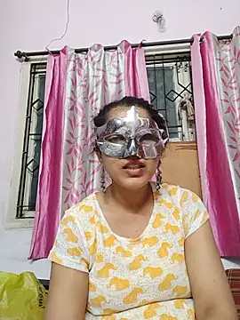 Snapshot of thanusi_2 chatting on June 6, 2026, 5:29 pm thanusi 2 online show from June 6, 2026, 5:29 pm