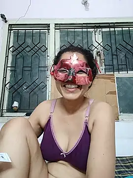 Snapshot of thanusi_2 chatting on May 12, 2026, 5:41 pm thanusi 2 online show from May 12, 2026, 5:41 pm
