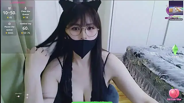 Winnie-01 online show from March 31, 2026, 2:41 pm