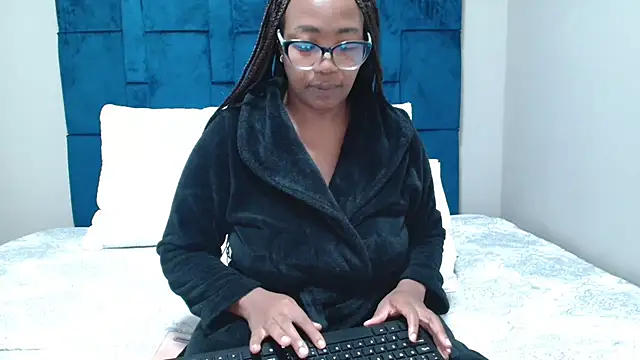 Snapshot of BigBootySimbax chatting on May 12, 2026, 1:13 am BigBootySimbax online show from May 12, 2026, 1:13 am