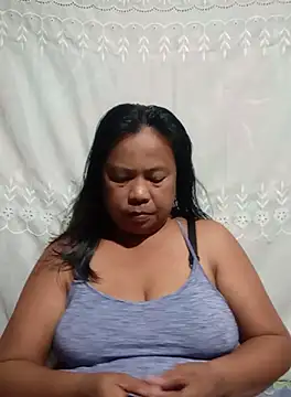 xxsasa online show from October 10, 2025, 1:01 pm