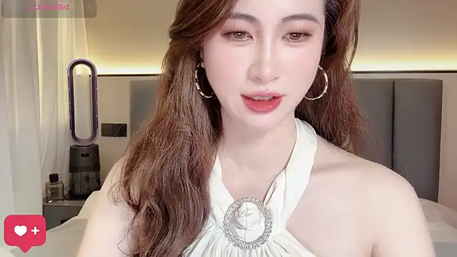 wuyueaini online show from April 10, 2026, 6:53 am