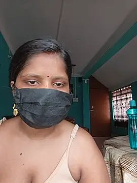 Snapshot of Indian__coupel999 chatting on May 24, 2026, 7:52 am Indian coupel999 online show from May 24, 2026, 7:52 am
