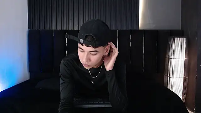 Snapshot of Dominic_ghost chatting on March 14, 2026, 3:23 am Dominic ghost online show from March 14, 2026, 3:23 am