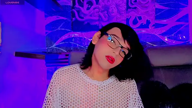 Dannyhot  online show from June 30, 2026, 4:12 am