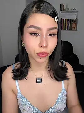 natsu saori online show from March 21, 2026, 4:03 am