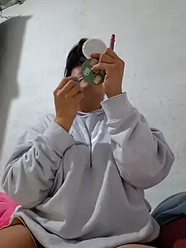 astridcollinsvip online show from February 19, 2026, 5:37 am