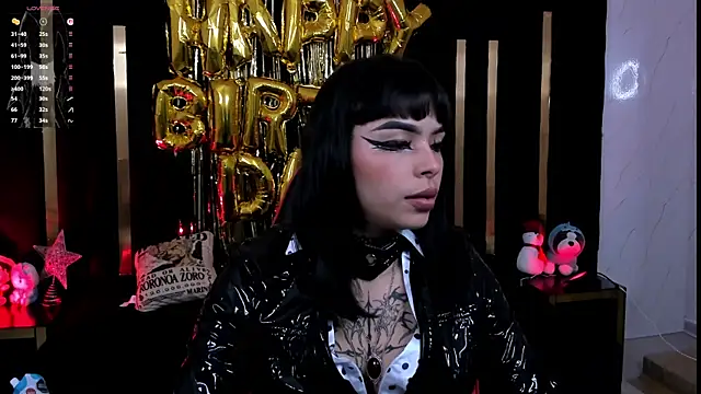 Snapshot of Nyveth chatting on July 23, 2026, 3:19 pm Nyveth online show from July 23, 2026, 3:19 pm