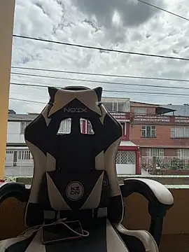 Scarlett fiire online show from November 30, 2025, 3:02 pm