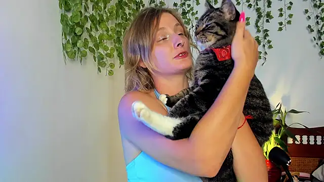 Snapshot of Ariana_Spring chatting on March 21, 2026, 6:03 am Ariana Spring online show from March 21, 2026, 6:03 am