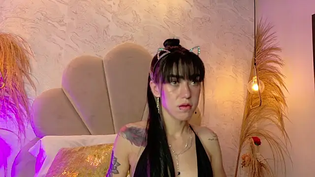 athziry g online show from October 31, 2025, 5:04 am