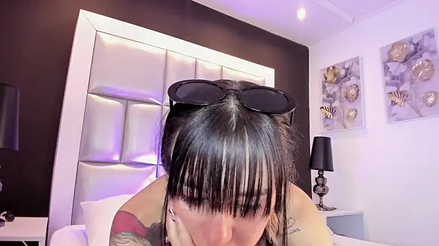 athziry g online show from December 2, 2025, 6:15 am