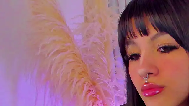 Snapshot of cuteezoe chatting on October 27, 2025, 4:24 am cuteezoe online show from October 27, 2025, 4:24 am