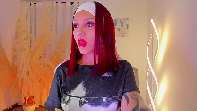 Snapshot of cuteezoe chatting on November 12, 2025, 4:38 am cuteezoe online show from November 12, 2025, 4:38 am