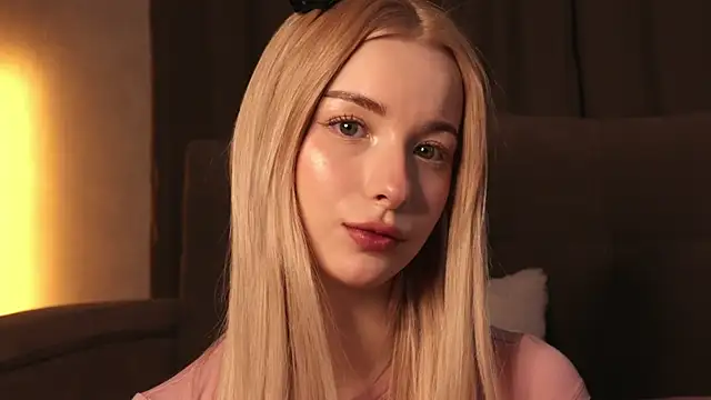 Nana Wilson online show from March 1, 2026, 5:07 am