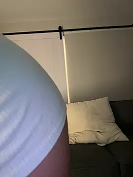 Snapshot of lilbbyily chatting on June 23, 2026, 2:31 am lilbbyily online show from June 23, 2026, 2:31 am