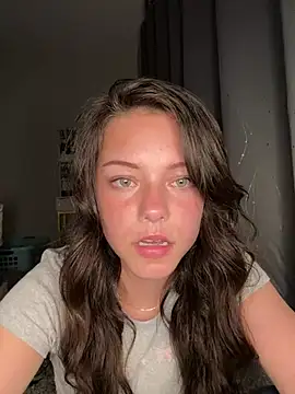 lilbbyily online show from April 30, 2026, 1:34 am