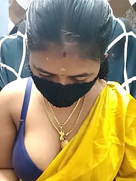 Snapshot of Tamil_Lotus chatting on May 15, 2026, 5:44 pm Tamil Lotus online show from May 15, 2026, 5:44 pm
