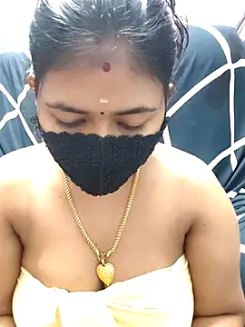 Snapshot of Tamil_Lotus chatting on April 2, 2026, 6:20 am Tamil Lotus online show from April 2, 2026, 6:20 am