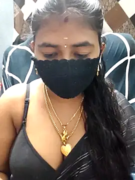 Snapshot of Tamil_Lotus chatting on May 18, 2026, 4:56 pm Tamil Lotus online show from May 18, 2026, 4:56 pm