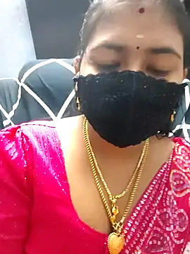 Snapshot of Tamil_Lotus chatting on April 3, 2026, 5:19 pm Tamil Lotus online show from April 3, 2026, 5:19 pm