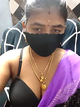 Snapshot of Tamil_Lotus chatting on May 21, 2026, 5:10 pm Tamil Lotus online show from May 21, 2026, 5:10 pm