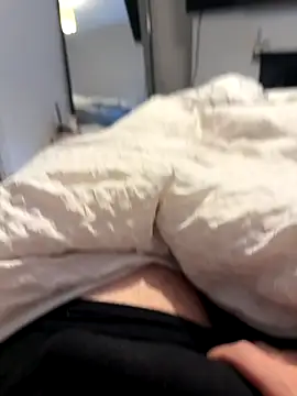 Snapshot of K13XXXX chatting on September 26, 2025, 10:33 am K13XXXX online show from September 26, 2025, 10:33 am