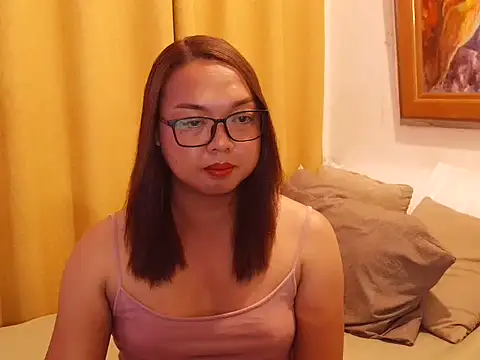 Snapshot of Trishme chatting on May 11, 2026, 12:06 pm Trishme online show from May 11, 2026, 12:06 pm