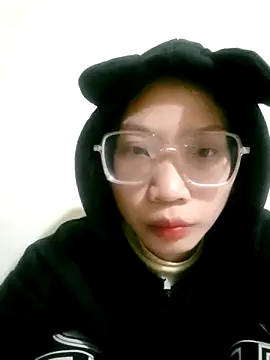 Snapshot of Joywhar chatting on November 27, 2025, 7:36 pm Joywhar online show from November 27, 2025, 7:36 pm