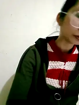 Snapshot of Joywhar chatting on December 14, 2025, 6:24 pm Joywhar online show from December 14, 2025, 6:24 pm