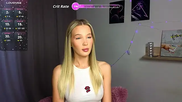 Snapshot of _Cutiefull_Lion_ chatting on September 15, 2025, 5:30 am Cutiefull Lion online show from September 15, 2025, 5:30 am