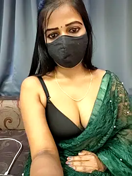 Snapshot of Misss-julli chatting on October 19, 2025, 6:49 am Misss-julli online show from October 19, 2025, 6:49 am