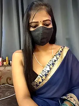 Snapshot of Misss-julli chatting on November 30, 2025, 2:45 am Misss-julli online show from November 30, 2025, 2:45 am