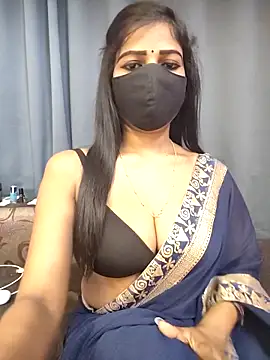 Misss-julli online show from March 13, 2026, 2:49 am