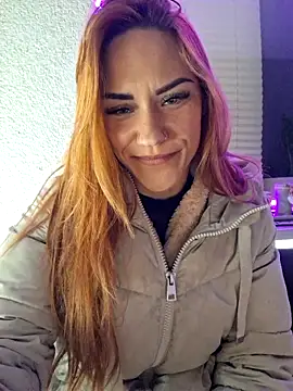 Snapshot of SlimBellaa chatting on November 28, 2025, 9:15 pm SlimBellaa online show from November 28, 2025, 9:15 pm