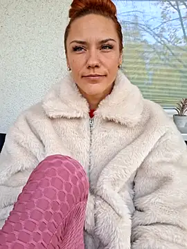 Snapshot of SlimBellaa chatting on October 31, 2025, 11:40 am SlimBellaa online show from October 31, 2025, 11:40 am